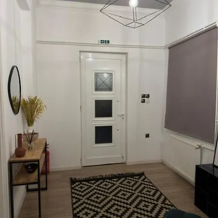 Daire θea House